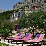 Villa Pina In Makarska, Private Pool *